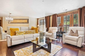Ascent 305 by East West Hospitality